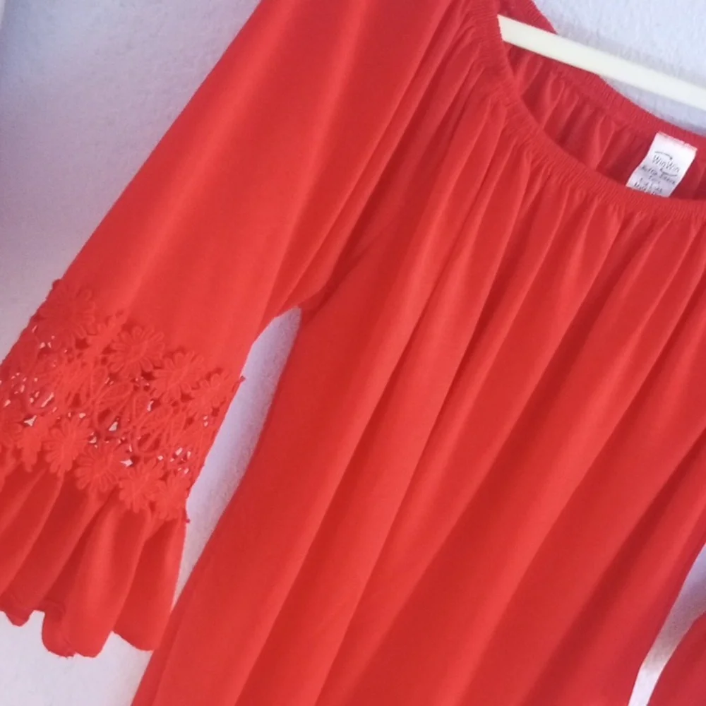 Red Ruffle sleeve tunic - Picture 2 of 8